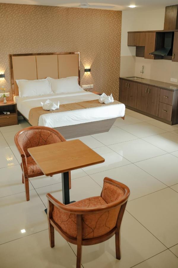 Esquina Residency Hotel Kochi Ngoại thất bức ảnh