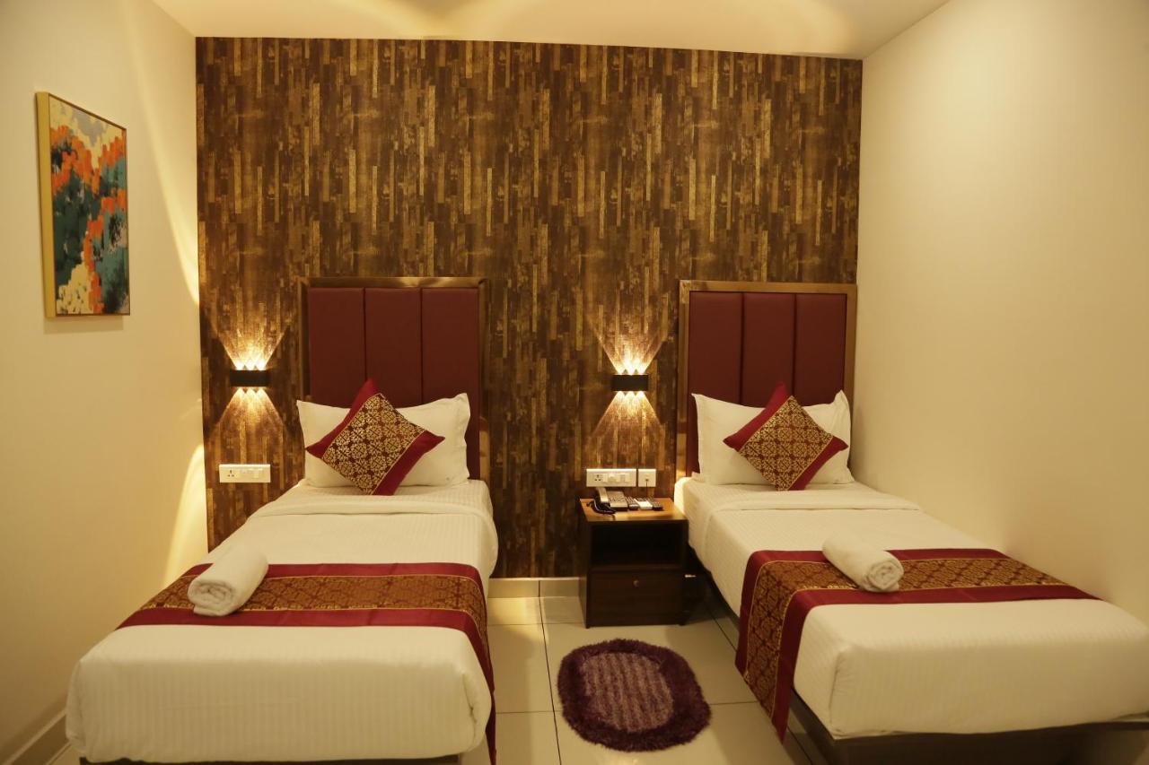 Esquina Residency Hotel Kochi Ngoại thất bức ảnh